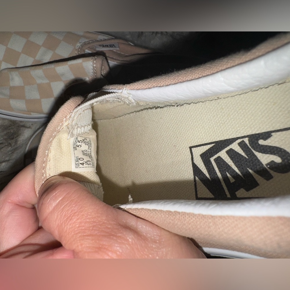vans - Picture 3 of 4